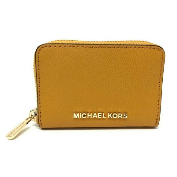Michael Kors Jet Set Travel Zip Around Wallet - Picture 1 of 5